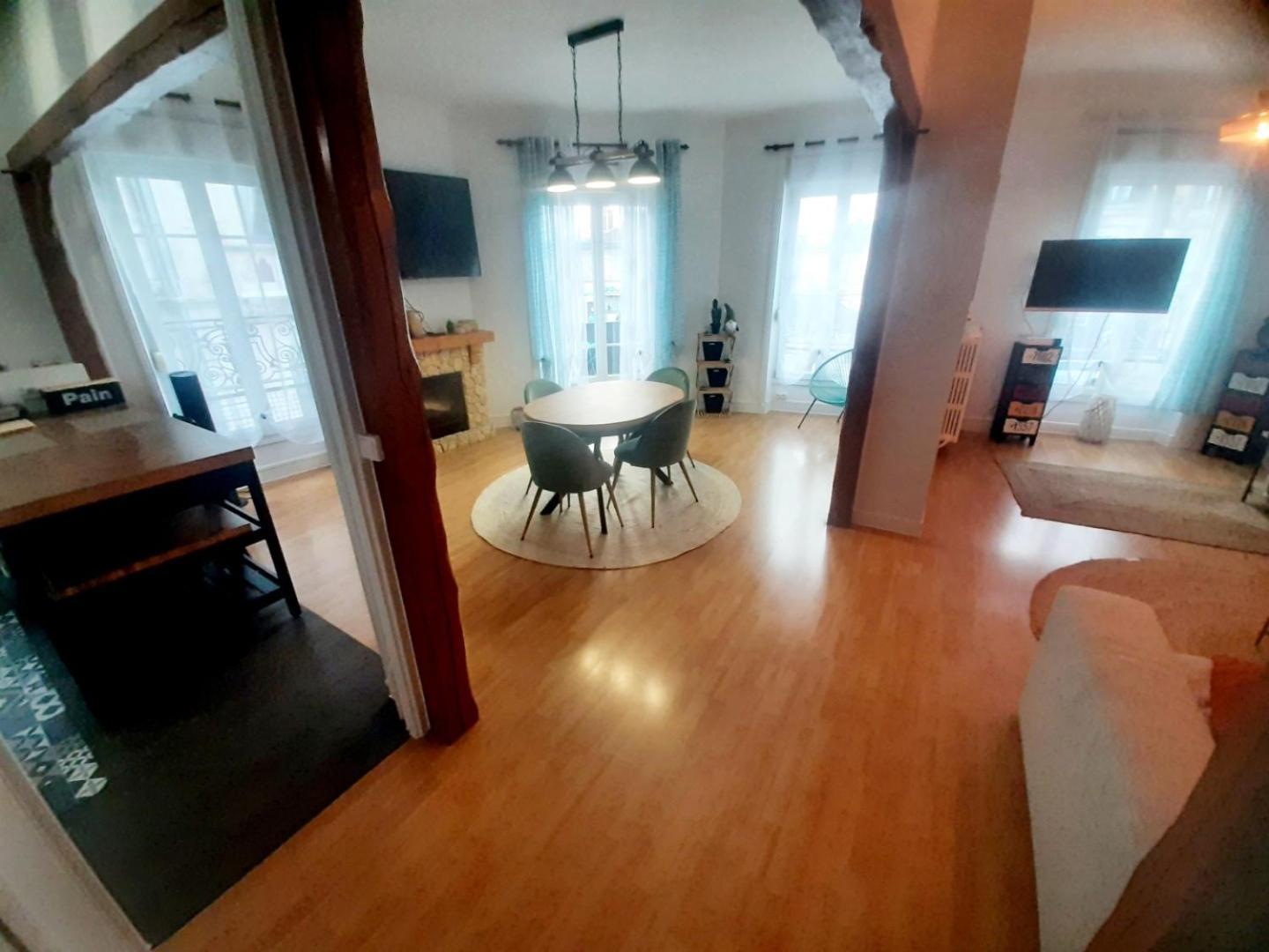 Maison De Ville Au Centre De Fismes Екстер'єр фото